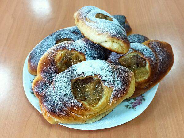 Обеды на Баррикадной - Булочка с грушей