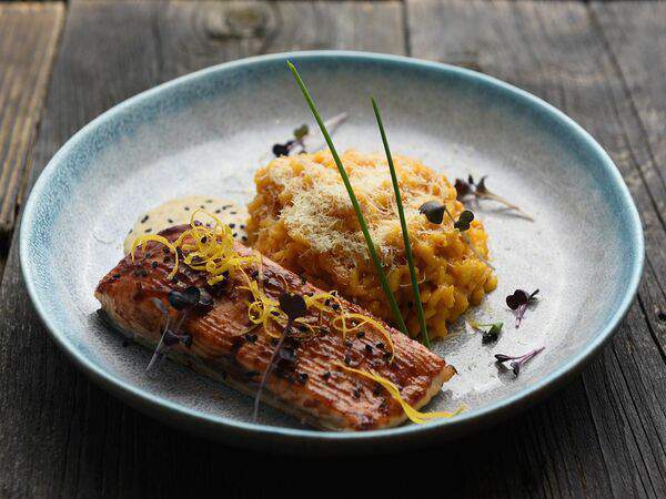 Caravaggio - Стейк из лосося с ризотто