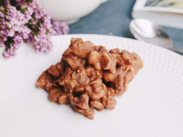 2A Concept. Coffee, Cake & Shop - Арахис в шоколаде