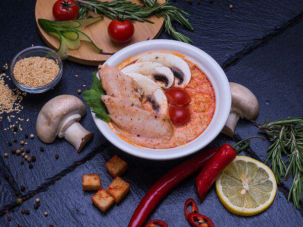 Sushi & Susi - Суп Том ям с курицей