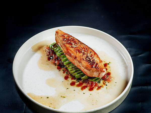 Потроха - Филе лосося с авокадо