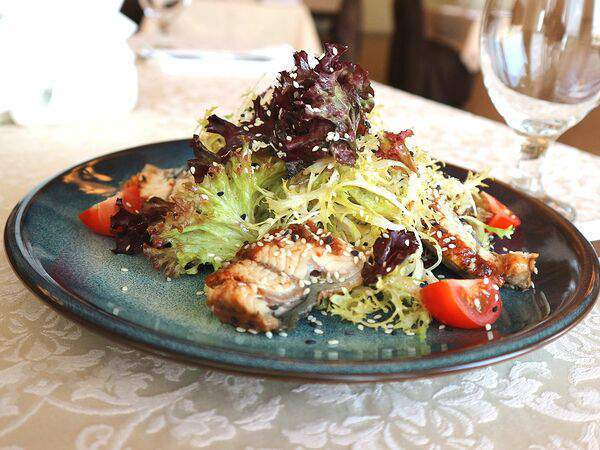 Вечная пятница - Фреш салат с угрем