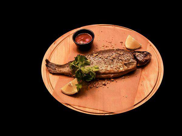 Хата - Форель, фаршированная орехами