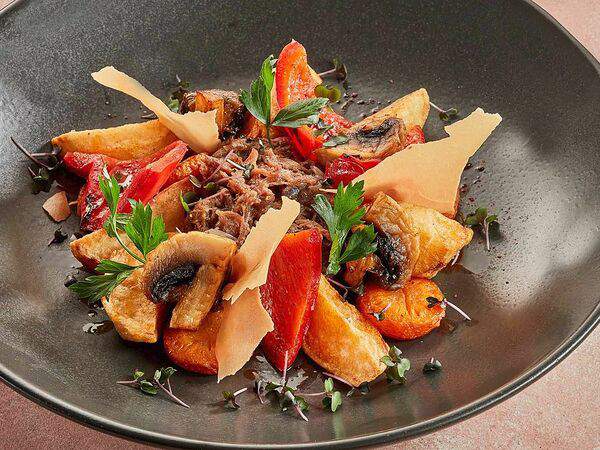 Кацо - Тушеная Говядина по-тбилисски с овощами