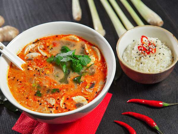 Bruce & Lee - Тайский суп Том Ям с морепродуктами