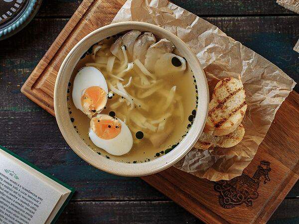 Дикая утка - Бульон из петуха с домашней лапшой