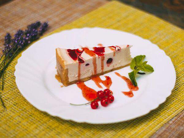 Bierhof - Чизкейк клубничный