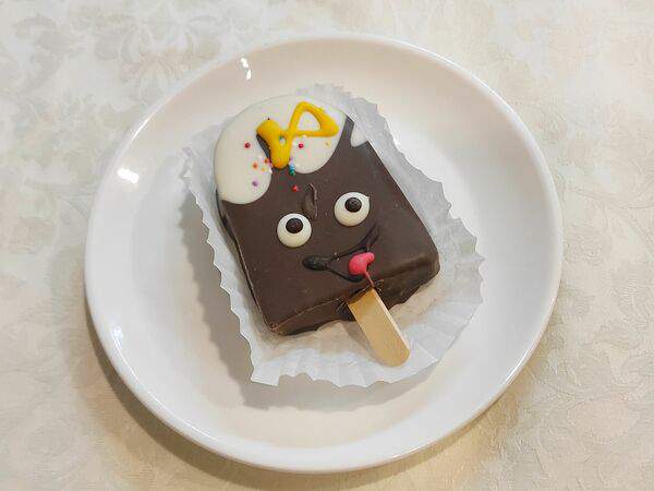 Брусника - Пирожное-эскимо крем-брюле