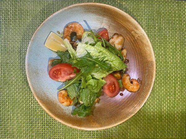 Кафе-кондитерская Прага - Салат из морепродуктов