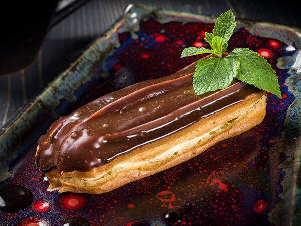 Кондитерский цех - Эклер шоколадный