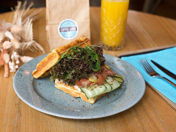 Coffee Cake - Вафли с лососем