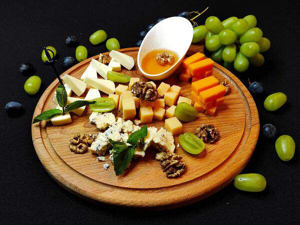 Всем Своим - Сырная тарелка