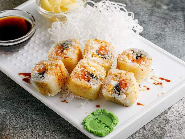 Ресторан Каре - Горячий ролл Кунсей