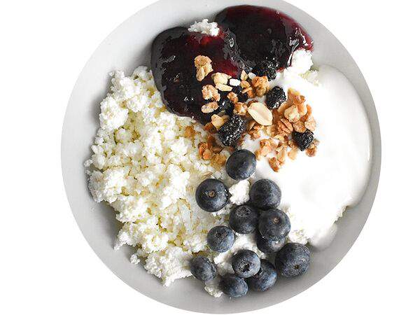 Дом еды - Домашний творог с гранолой и ягодным джемом