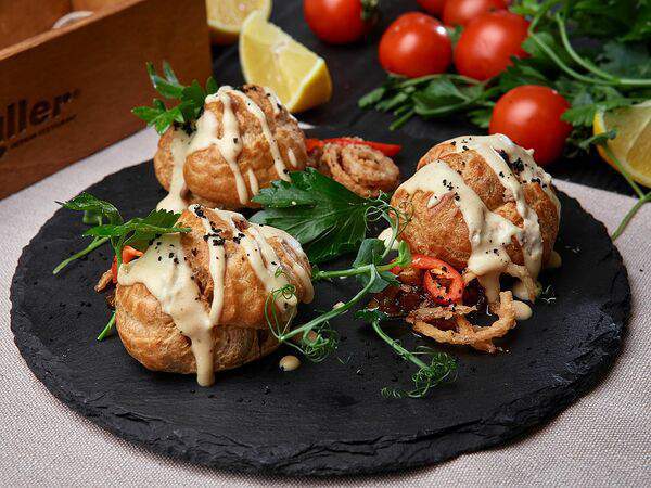 Фрау Мюллер - Профитроли с муссом из печени цыплёнка