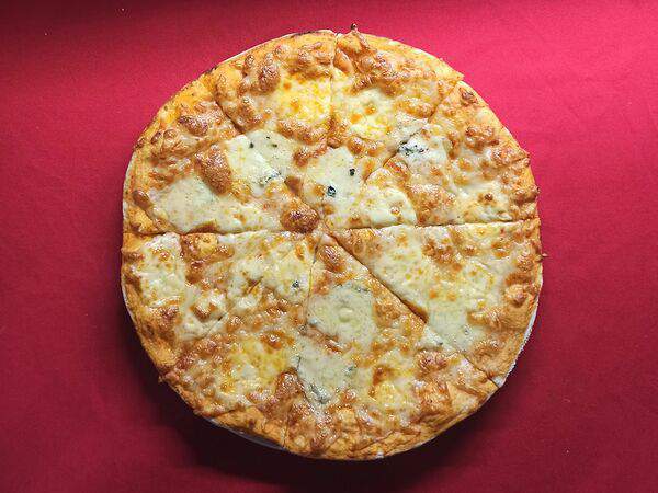 F1 - Пицца Четыре сыра