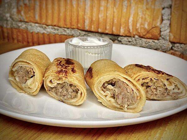 Loft cafe - Блинчики с мясом