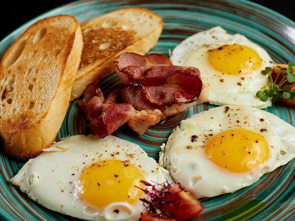 Sundali - Яичница с баварскими колбасками