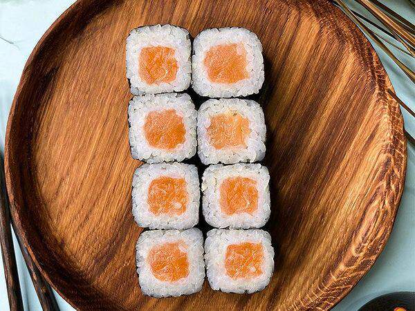 Суши прайс - Ролл с лососем