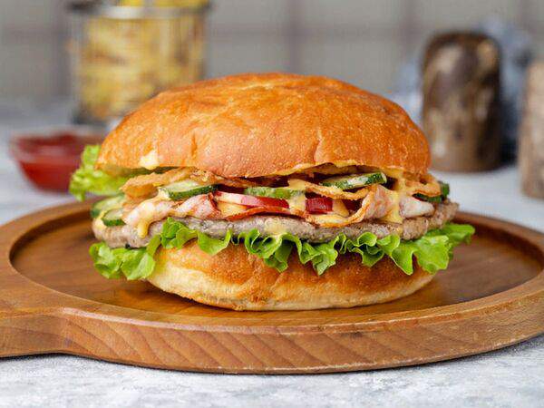 Пшеничный кот - Бургер Америка с котлетой из отборной говядины