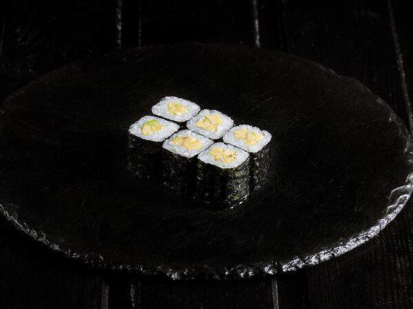 12 - Авокадо маки