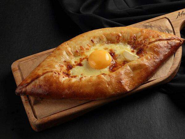 Мамини - Хачапури Аджарское