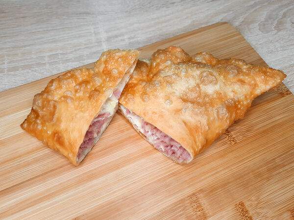 Чебуреки и плов - Чебурек с ветчиной и моцареллой мини