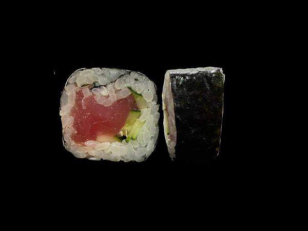Crystal Sushi & Rolls - Хосомаки с тунцом