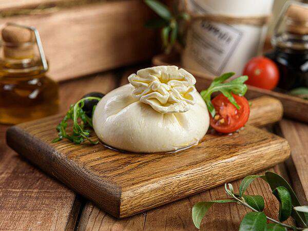 Love суши - Буррата с томатами