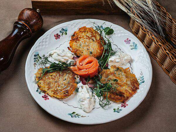 На Глинках - Драники с семгой