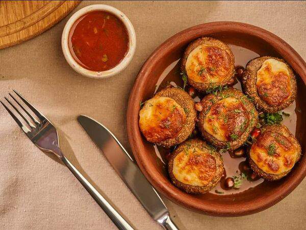 Месхети - Шампиньоны в кеци