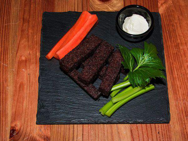 Хата - Ржаные гренки с чесноком