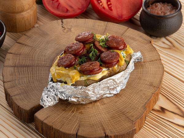 Пiльна Вiльня - Пан-картофан с кабаносами и горчичным соусом