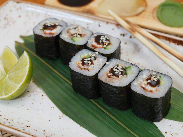 Satoshi - Ролл с угрем