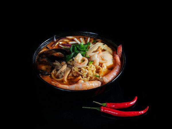 Японапапа - Рамен с морепродуктами