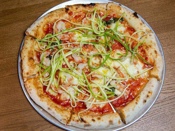 Сказка Skazka Печь & Гриль - Неаполитанская пицца с креветками и цукини