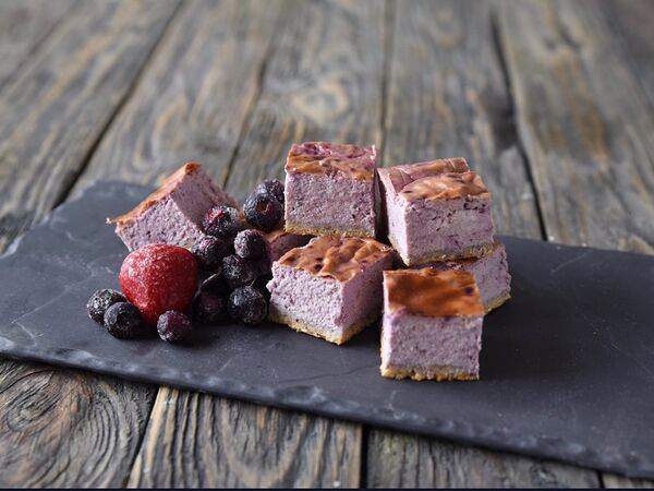 Бар здоровых привычек - Протеиновая запеканка с ягодами