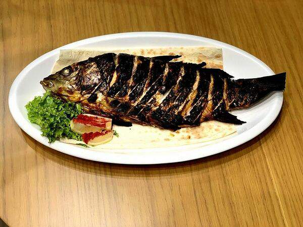 Победа - Зеркальный карп, жареный на мангале