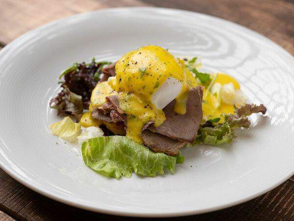 Волконский - Яйцо-пашот с ростбифом