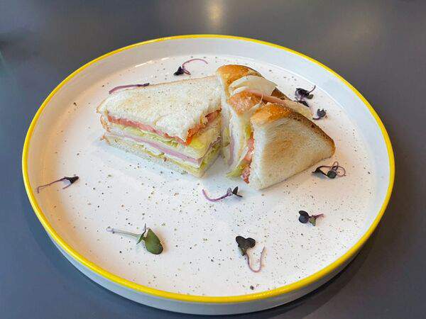 Wild Coffee & Food - Сэндвич с ветчиной