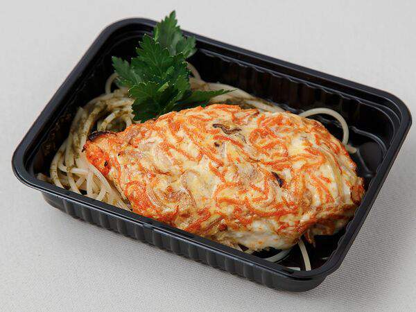 Gost Food - Курочка под овощной шубкой, спагетти с соусом Песто