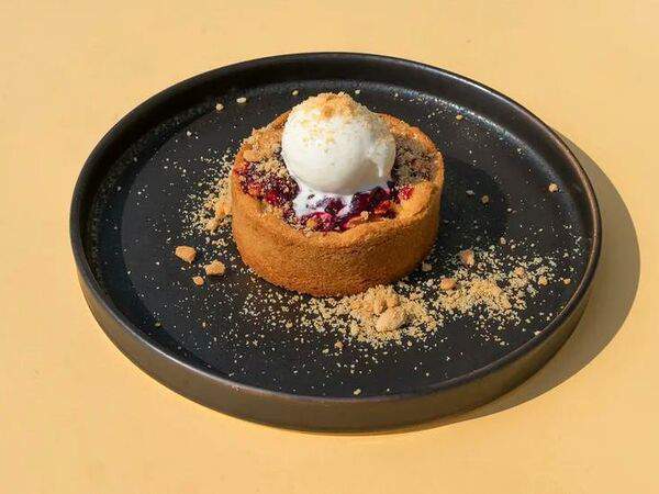 Sunny - Пирог творожный с ягодами