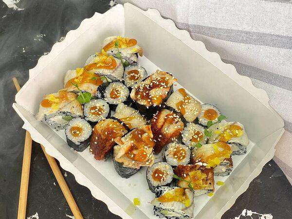 Susi Express - Бокс С угрем