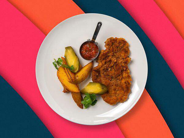 До двери - Шницель из cвинoй шеи с картофелем по-деревенски