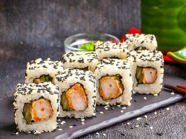 Большие Тарелки - Калифорния с Креветкой в кунжуте