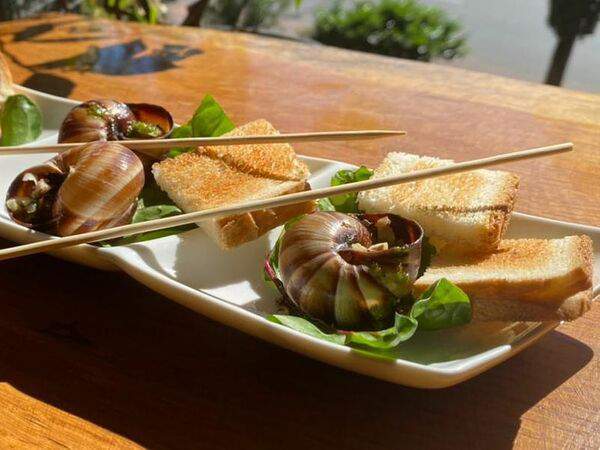 Арт кафе Bravo - Винoградные улитки по-бургундски