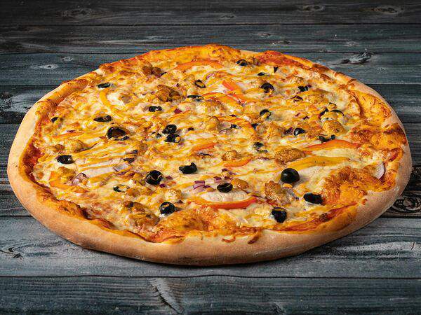 Rocket Pizza - С курицей и соусом гриль