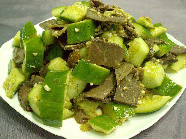 Лунзян - 005 Салат из свежих огурцов с говядиной