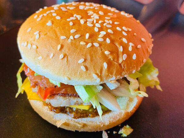 Burger 1 - Чизбургер cвинoй