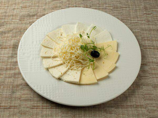 Самовар - Ассорти кавказских сыров